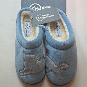 Women's Slippers - Cat Slippers By White Mountain NWT